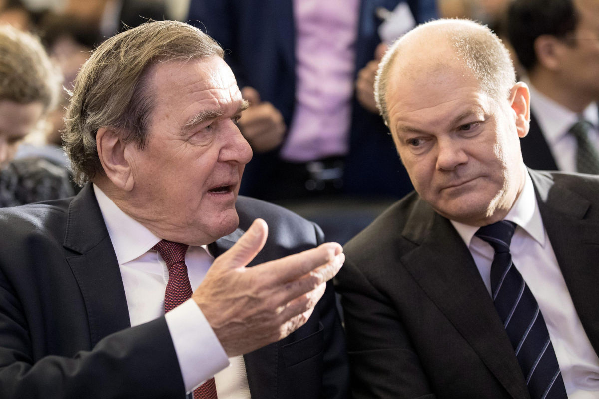 Gerhard Schroeder e Olaf Scholz