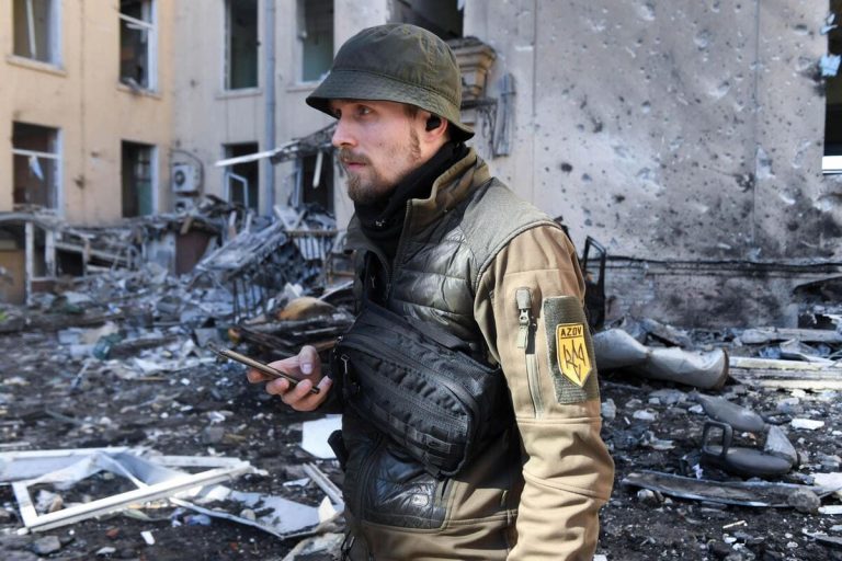 Rispondere alla propaganda di Putin con altra propaganda?