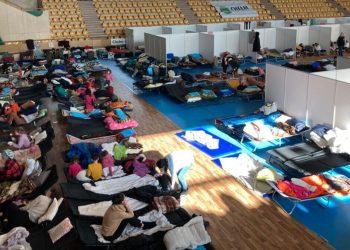 Il centro sportivo di Chełm, in Polonia, trasformato in un luogo di accoglienza per i rifugiati ucraini (foto dalla pagina Facebook di Avsi)