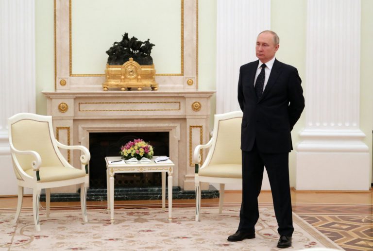 Promemoria per i fautori della guerra santa contro Putin