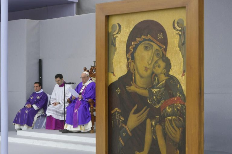La “missione impossibile” di papa Francesco: a Kiev per fermare la guerra