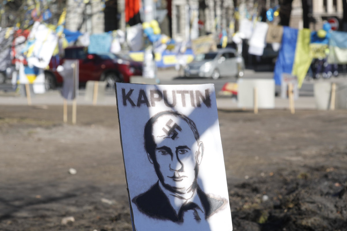Protesta anti Putin a Riga, Lettonia