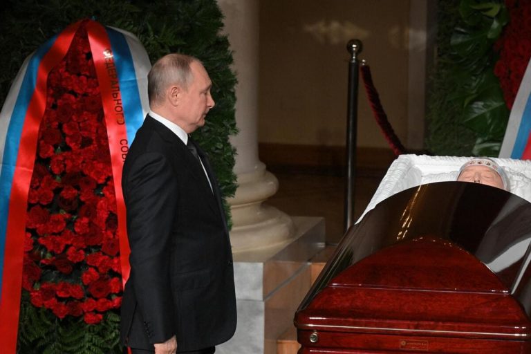 Le sanzioni servono ma non bastano, «la diplomazia deve fare di più»
