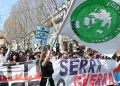 Protesta a Torino contro l'inazione dei governi nei confronti dei cambiamenti del clima
