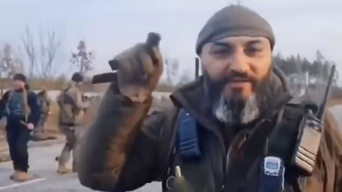 Un soldato dell'esercito di Kiev accusato di crimini di guerra in Ucraina