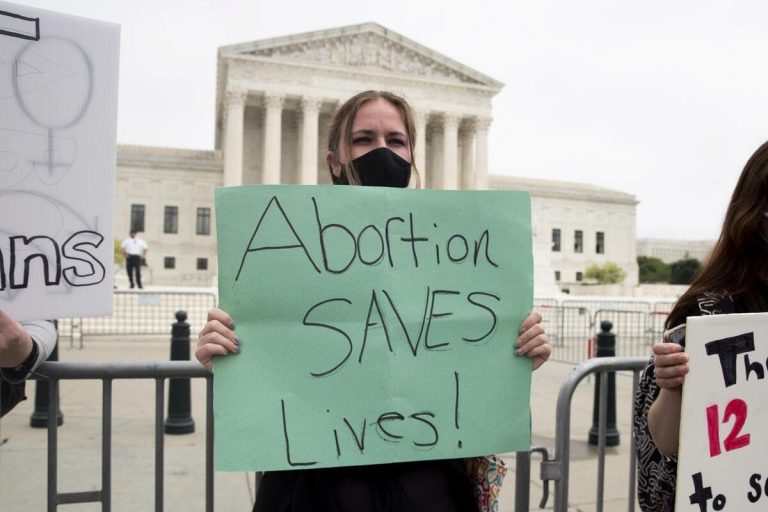 «Ora in pericolo gli altri diritti». La fake news della sinistra Usa sull’aborto