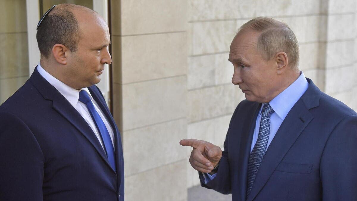 Il premier di Israele, Bennett, e il presidente russo, Putin, durante un incontro del 2021
