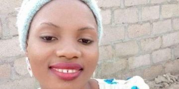 La giovane cristiana Deborah Yakubu, uccisa in Nigeria, a Sokoto, per presunta blasfemia dai compagni musulmani