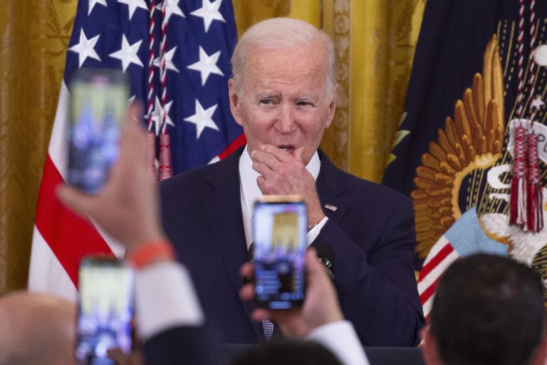 Un consiglio non richiesto a Biden sull’Ucraina: «Parla meno»