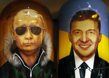 Putin e Zelensky in versione matrioska