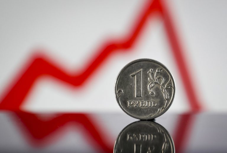Pecunia olet. Così le sanzioni possono davvero far male alla Russia