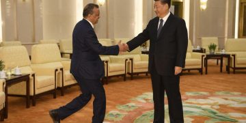 Tedros Adhanom Ghebreyesus, a capo dell'Oms, incontra in Cina il presidente Xi Jinping