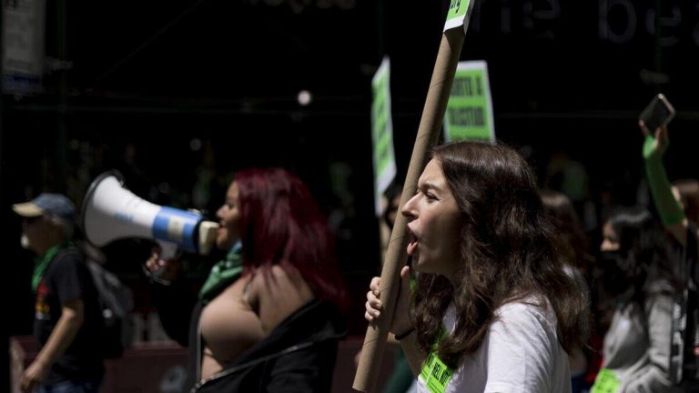 L’America si prepara alla “notte della rabbia” sull’aborto