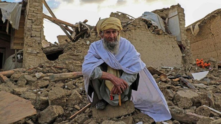 Talebani, crisi, terremoto. In Afghanistan è piena emergenza