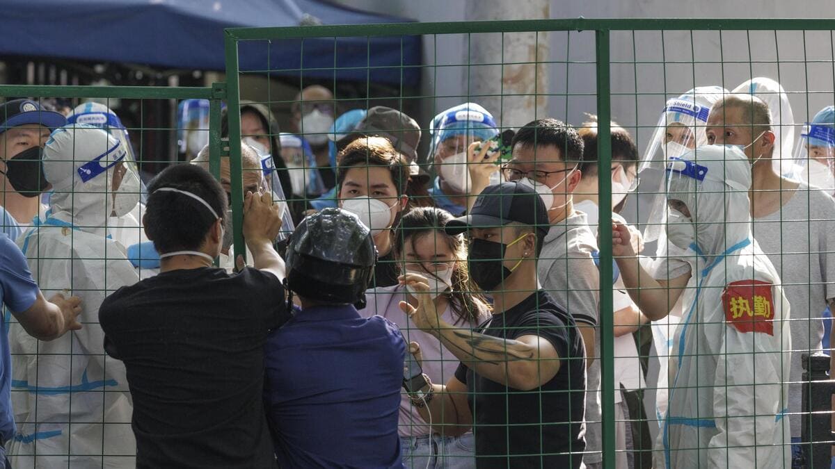 Proteste a Shanghai, in Cina, contro il lockdown