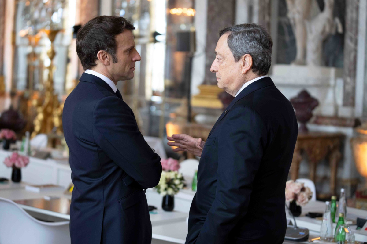 Emmanuel Macron e Mario Draghi