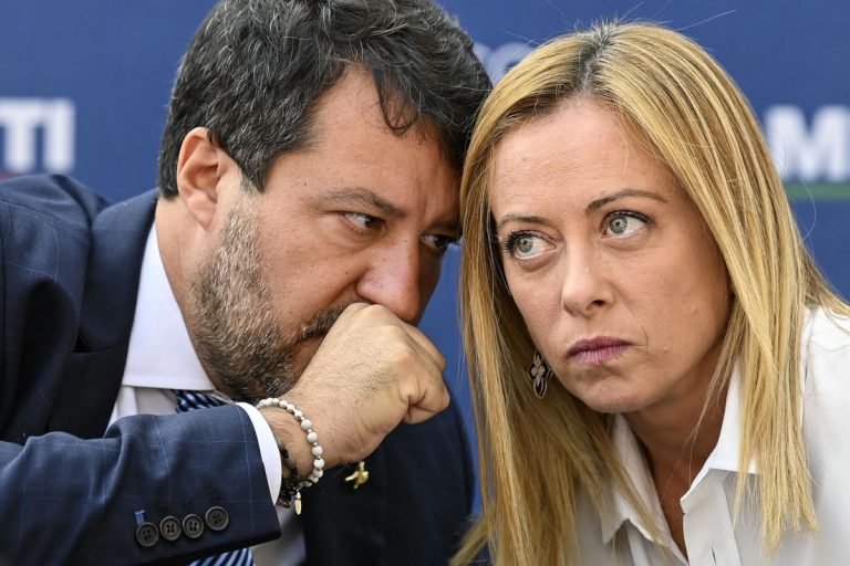 «Il centrodestra si trovi un leader alla Berlusconi se non vuole perdere la Lombardia»
