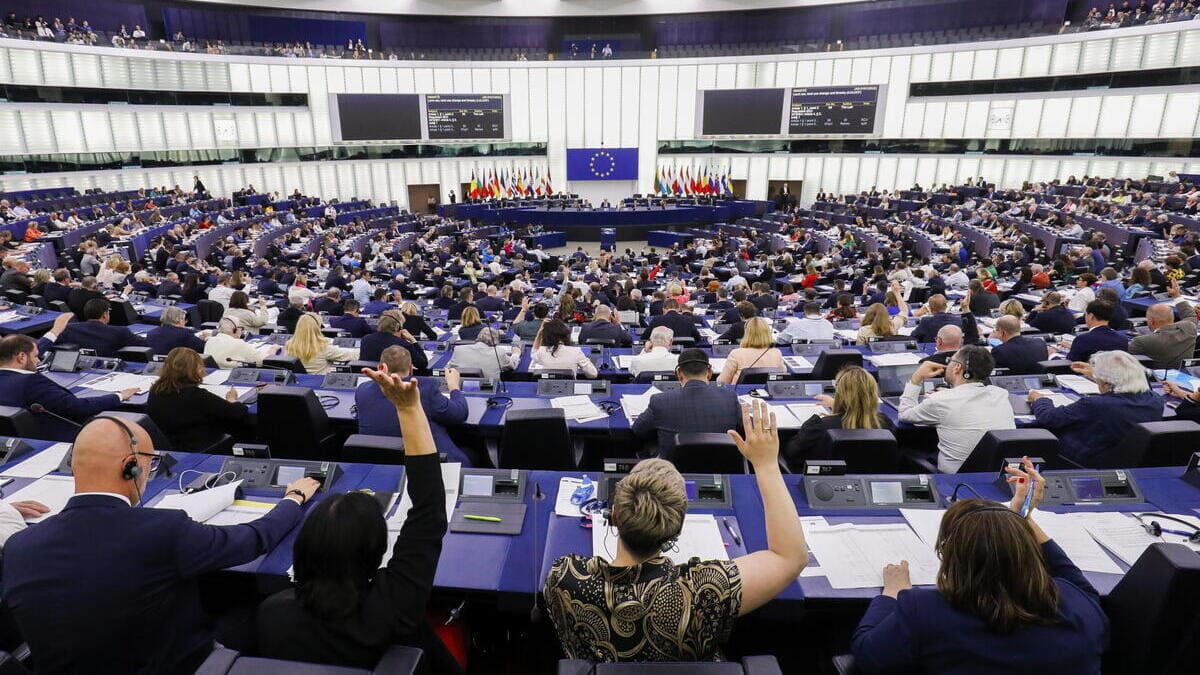 The European Parliament in Strasbourg is voting in favor of the measure on electric cars