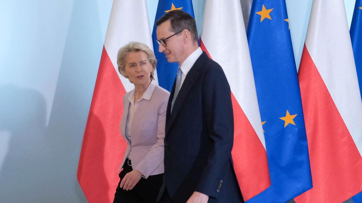 Ursula von der Leyen, presidente della Commissione europea, incontra a Varsavia il premier della Polonia Mateusz Morawiecki