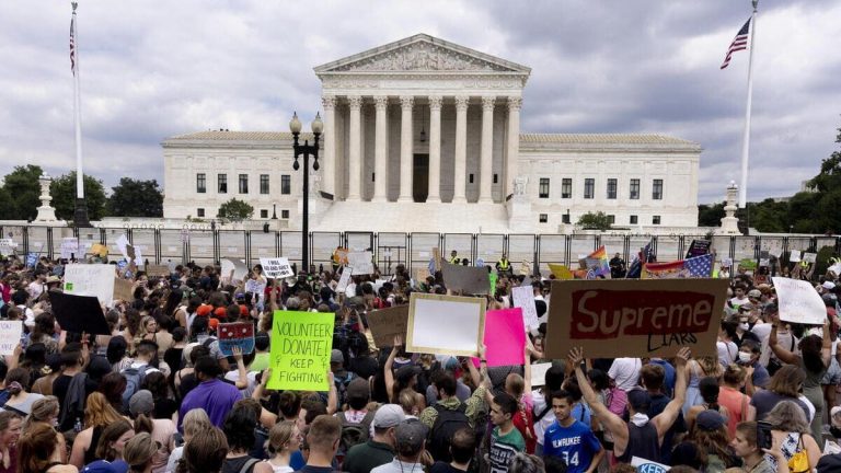 Usa. «Aborto? Sentenza storica che restituisce centralità alla democrazia»