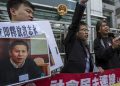 Protesta a Hong Kong a favore del rilascio di Xu Zhiyong, attivista per i diritti umani a processo in Cina