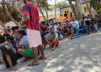 Migranti nell’hotspot di Lampedusa