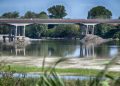 Il letto del fiume Po in secca nei pressi di Pieve Porto Morone, in provincia di Pavia, 01 luglio 2022