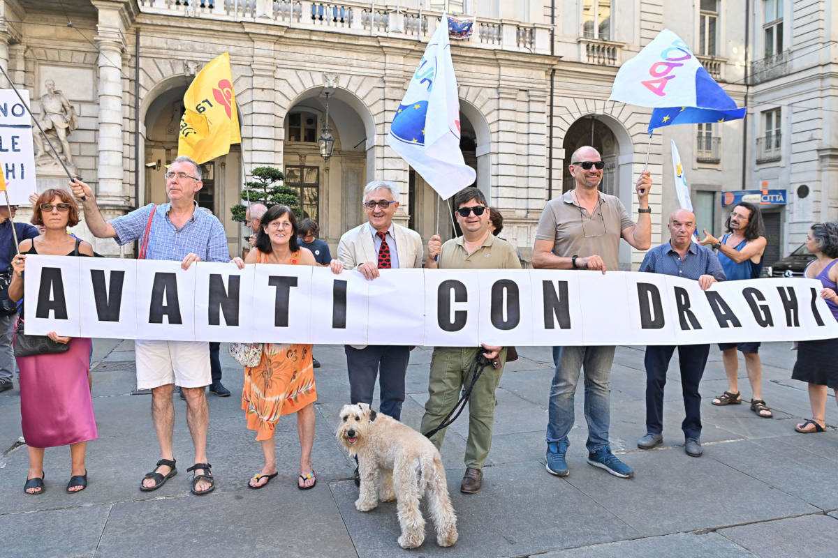 Presidio a sostegno di Mario Draghi a Torino