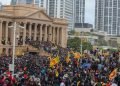 La popolazione protesta in Sri Lanka