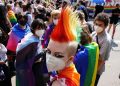 Tra il 2017 e il 2019, l'incidenza dei giovanissimi transgender sarebbe aumentata del 500 per cento nella sola Comunidad di Madrid (foto Ansa)