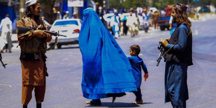 Talebani controllano le strade di Kabul in Afghanistan