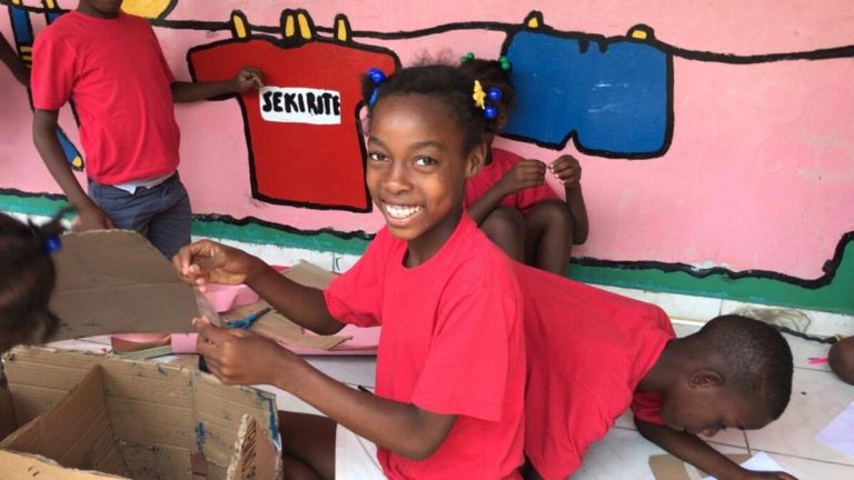 Da Haiti a Odessa, storia di un’invincibile amicizia nella terra del dolore