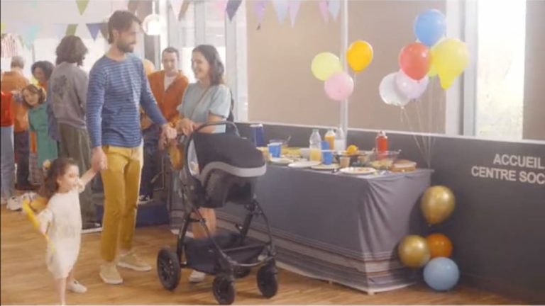 Troppi bianchi eterosessuali nello spot, la gauche francese protesta