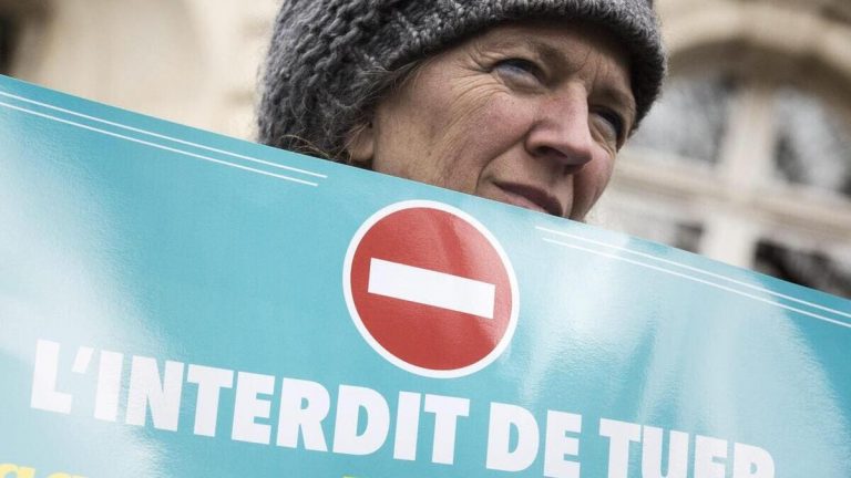 Macron (e il Ccne) spianano la strada all’eutanasia in Francia