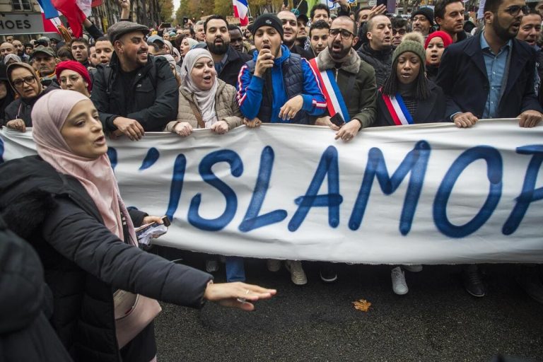 «La Francia è scesa a patti con gli islamisti, l’islam è il male del nostro tempo»