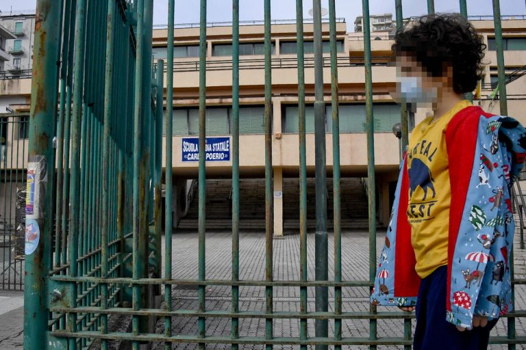 Covid, comunque vada l’autunno le scuole devono restare aperte