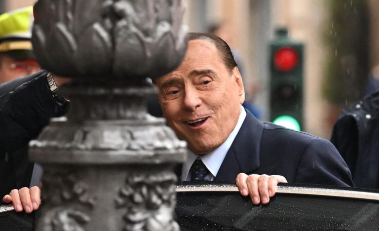 Il rischioso gioco di Berlusconi sulla pelle del centrodestra