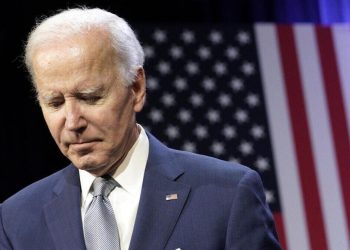 I progressisti Dem chiedono a Biden di trovare una via d'uscita diplomatica in Ucraina