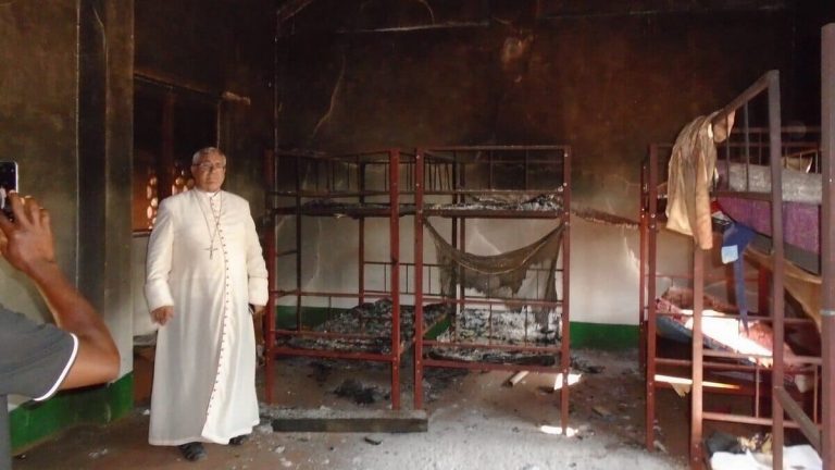 Mozambico. «Cristiani separati dai musulmani e sgozzati»