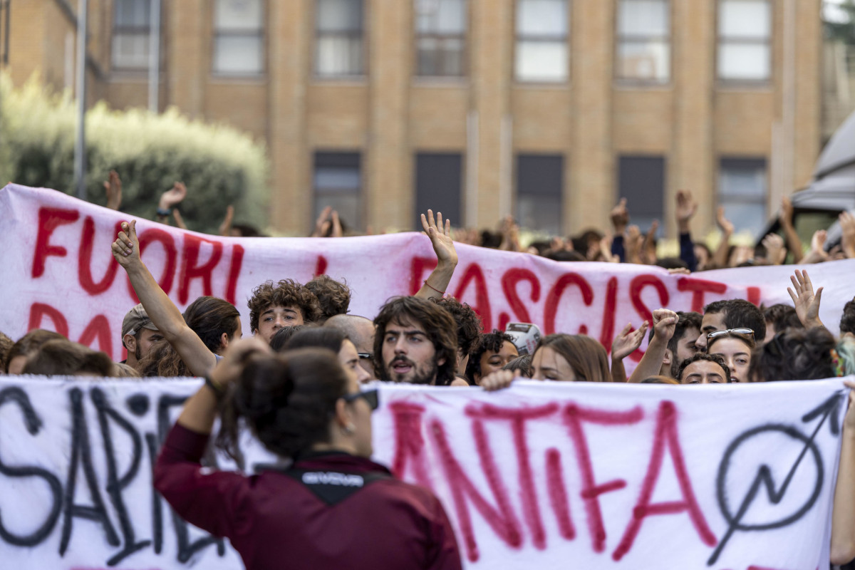 Manifestazione alla Sapienza contro il convegno di Azione Universitaria
