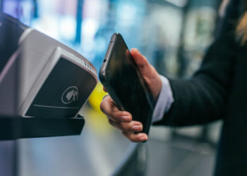 Pagamento contactless tramite smartphone