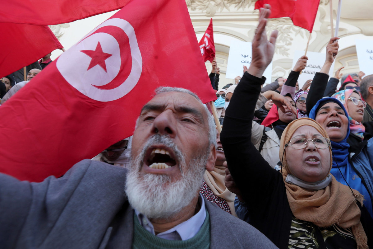 Protesta contro il presidente Kais Saied in Tunisia