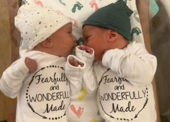 Lydia e Timothy Ridgeway Embrioni congelati gemelli