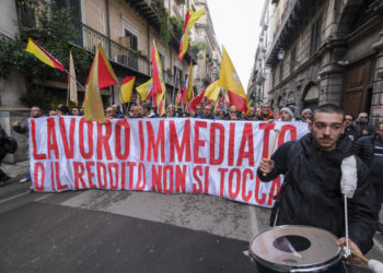 Manifestazione a Palermo in difesa del reddito di cittadinanza