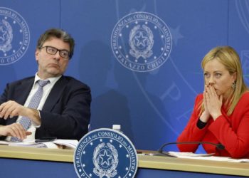 Giorgia Meloni e il ministro dell'economia Giancarlo Giorgetti