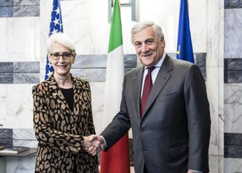 L'incontro tra Tajani e Sherman