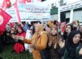 La gente protesta in Tunisia contro la crisi