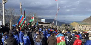 L'Azerbaigian blocca il Corridoio di Lachin in Armenia