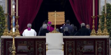 Benedetto XVI funerale