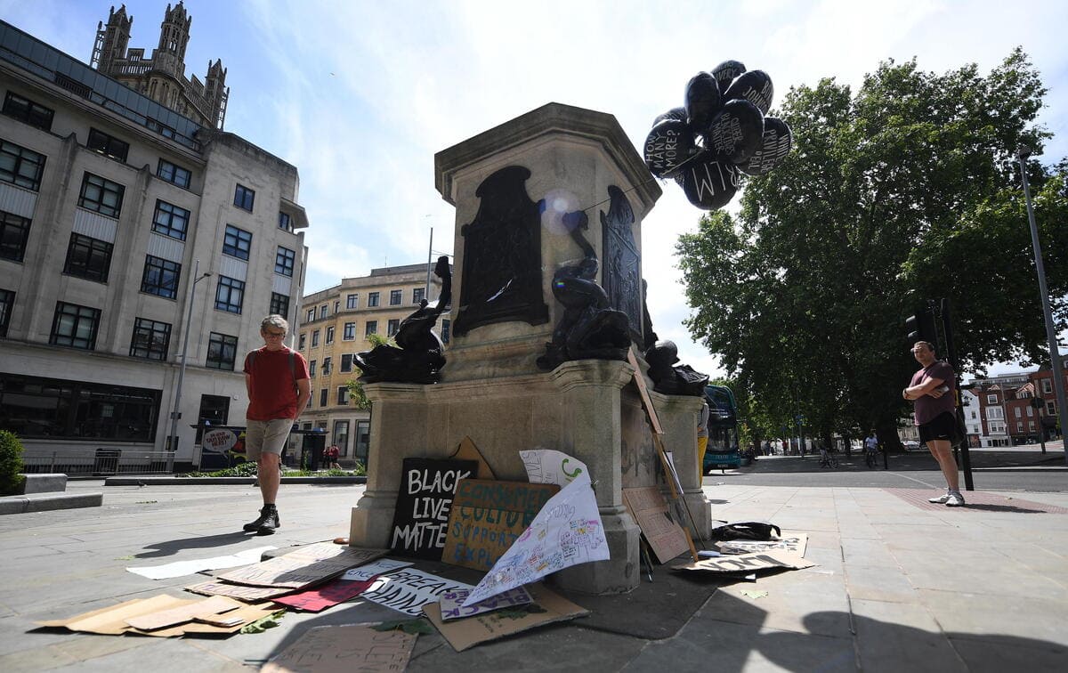 Edward Colston statua scuole inglesi